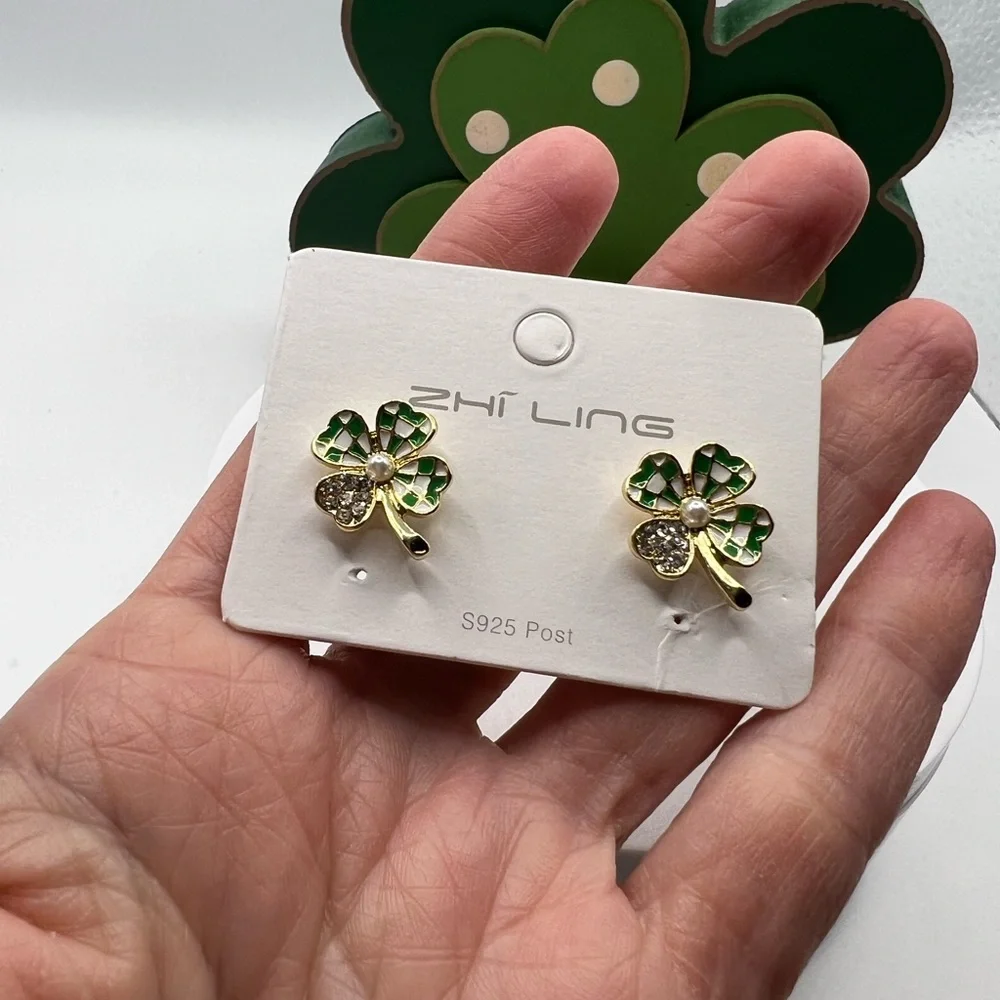 Zhi Ling Shamrock Earrings with S925 Post Backs NEW‎